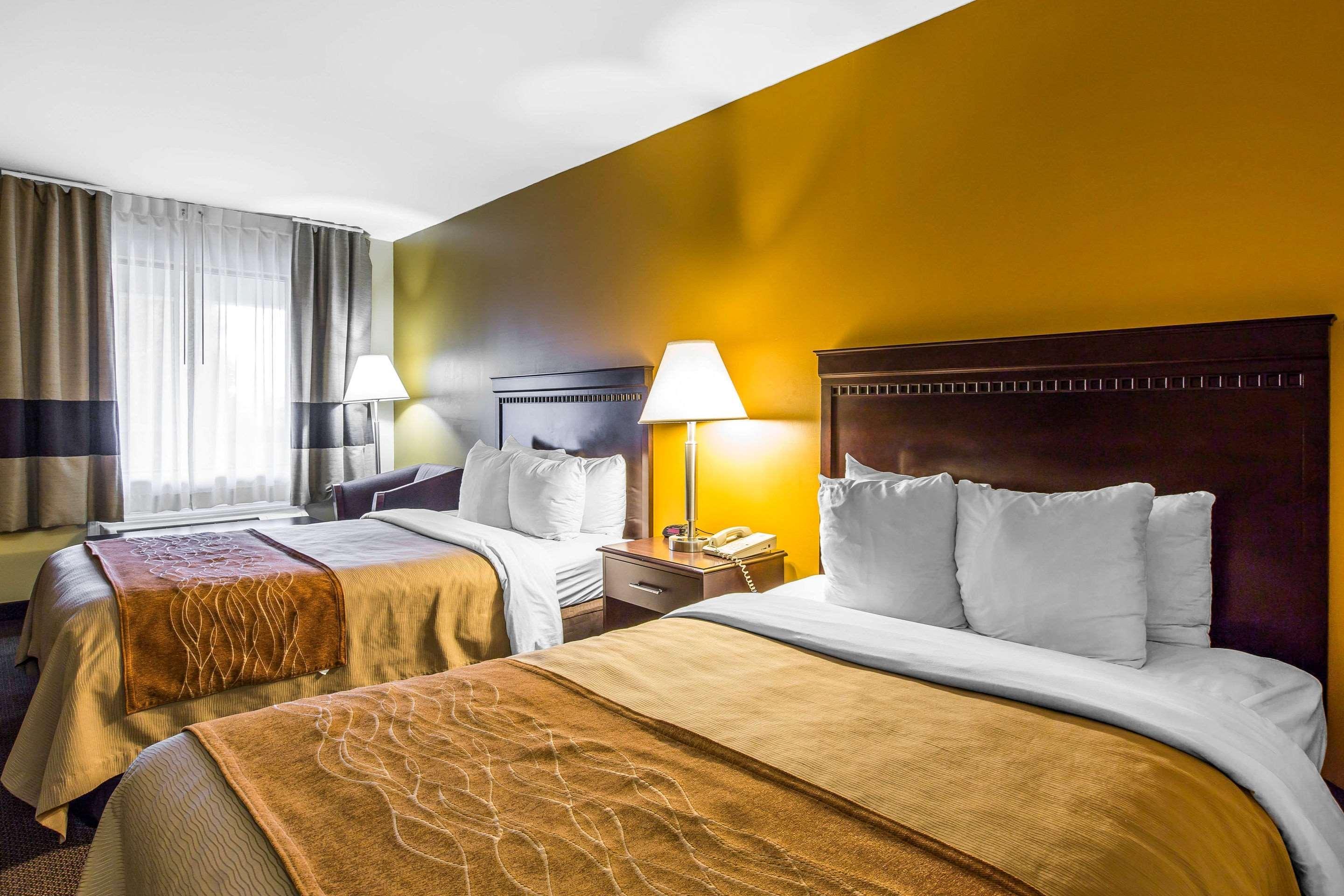 Hotel Clarion Pointe Forsyth I-75 Extérieur photo