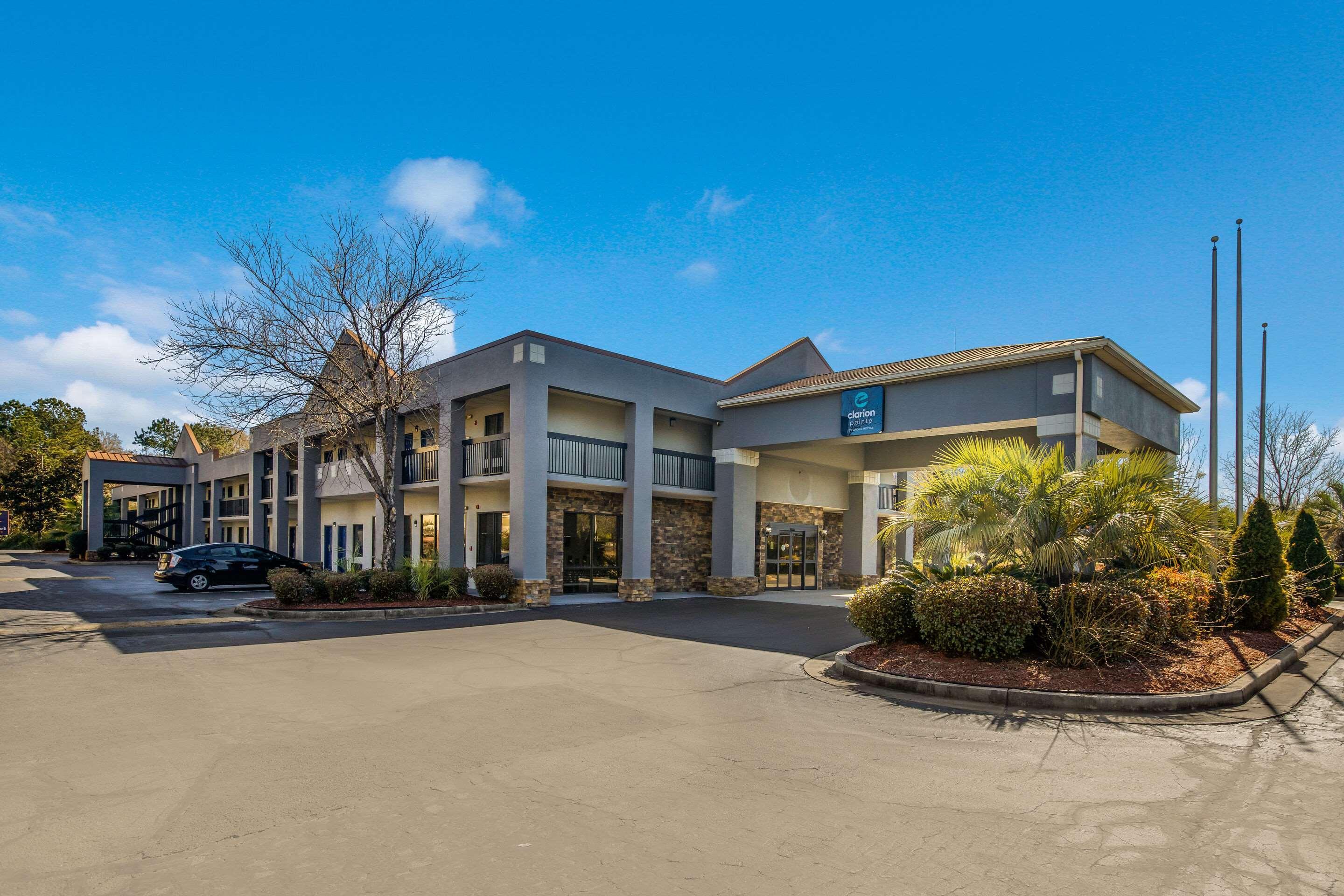 Hotel Clarion Pointe Forsyth I-75 Extérieur photo