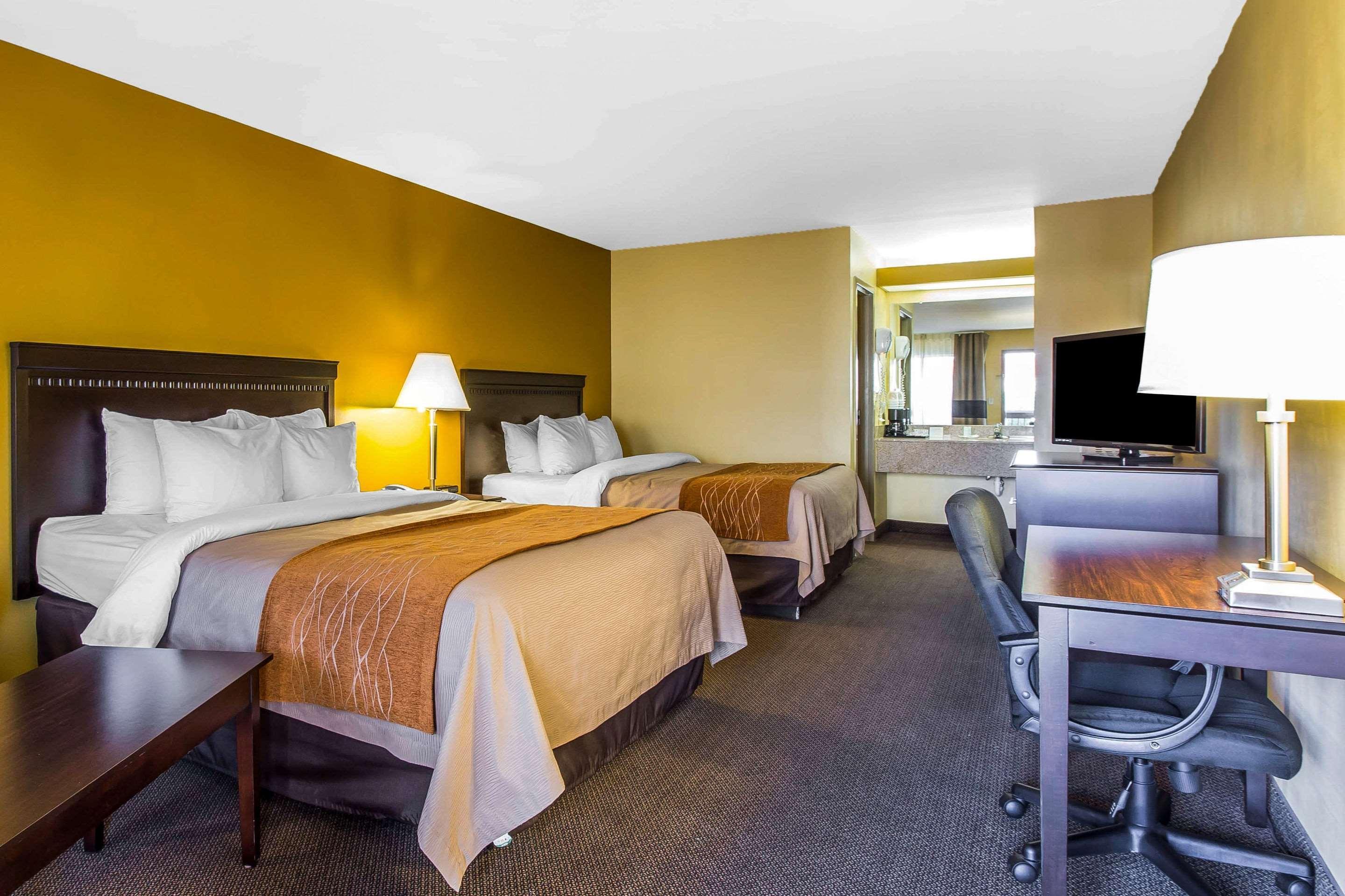 Hotel Clarion Pointe Forsyth I-75 Extérieur photo